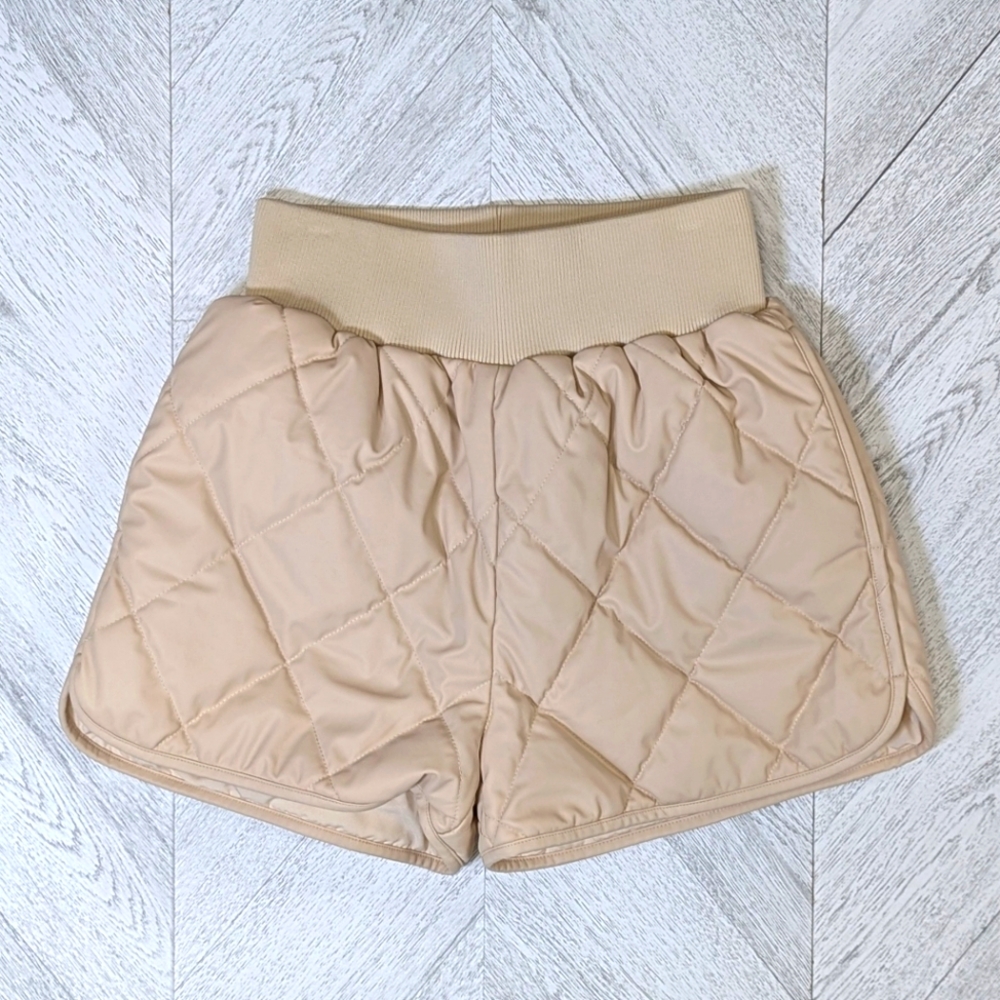 Maniere De Voir Quilted Tan Shorts